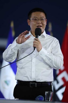 Entrega de 250 buses provenientes de China a transportistas de Managua y Ciudad Sandino