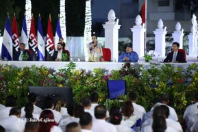 Entrega de 250 buses provenientes de China a transportistas de Managua y Ciudad Sandino