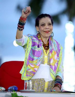 Entrega de 250 buses provenientes de China a transportistas de Managua y Ciudad Sandino