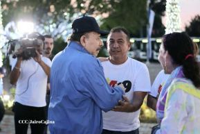 Entrega de 250 buses provenientes de China a transportistas de Managua y Ciudad Sandino