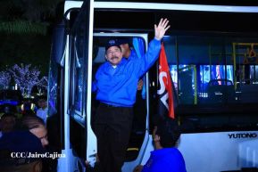 Entrega de 250 buses provenientes de China a transportistas de Managua y Ciudad Sandino