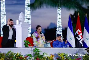 Entrega de 250 buses provenientes de China a transportistas de Managua y Ciudad Sandino
