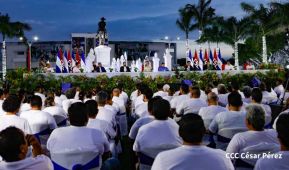 Entrega de 250 buses provenientes de China a transportistas de Managua y Ciudad Sandino