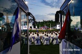 Entrega de 250 buses provenientes de China a transportistas de Managua y Ciudad Sandino