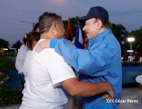 Entrega de 250 buses provenientes de China a transportistas de Managua y Ciudad Sandino