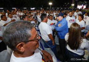 Entrega de 250 buses provenientes de China a transportistas de Managua y Ciudad Sandino