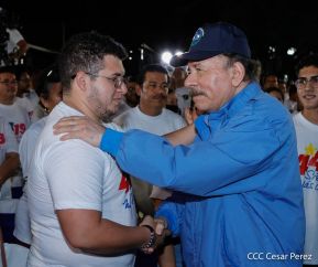 Entrega de 250 buses provenientes de China a transportistas de Managua y Ciudad Sandino