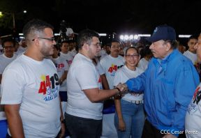 Entrega de 250 buses provenientes de China a transportistas de Managua y Ciudad Sandino