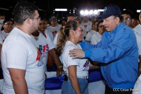 Entrega de 250 buses provenientes de China a transportistas de Managua y Ciudad Sandino