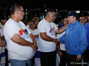 Entrega de 250 buses provenientes de China a transportistas de Managua y Ciudad Sandino