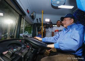 Entrega de 250 buses provenientes de China a transportistas de Managua y Ciudad Sandino