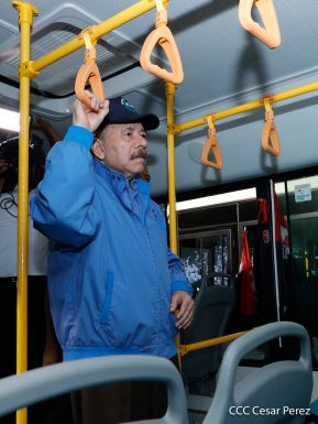 Entrega de 250 buses provenientes de China a transportistas de Managua y Ciudad Sandino