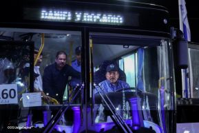 Entrega de 250 buses provenientes de China a transportistas de Managua y Ciudad Sandino