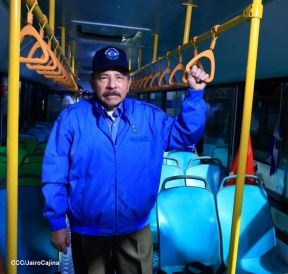 Entrega de 250 buses provenientes de China a transportistas de Managua y Ciudad Sandino