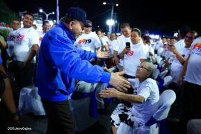 Entrega de 250 buses provenientes de China a transportistas de Managua y Ciudad Sandino