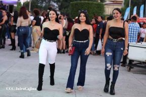 Carín León en concierto en el Estadio Soberanía
