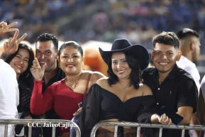 Carín León en concierto en el Estadio Soberanía