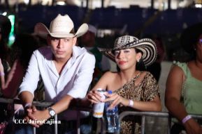 Carín León en concierto en el Estadio Soberanía