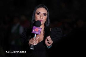 Carín León en concierto en el Estadio Soberanía