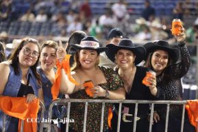 Carín León en concierto en el Estadio Soberanía