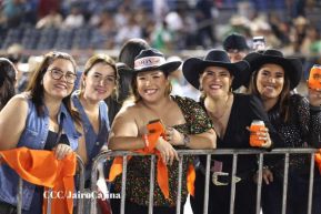 Carín León en concierto en el Estadio Soberanía