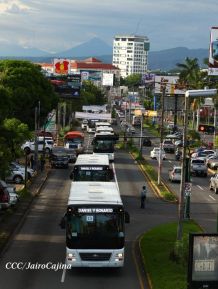 Nicaragua recibe nueva flota de 250 buses procedentes de la República Popular China