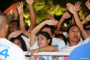 Daniel y Rosario rinden homenaje a Sandino en su aniversario natal