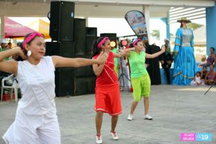 León exhibe su cultura, gastronomía y artesanía en Avenida de Bolívar a Chávez