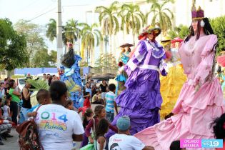 León exhibe su cultura, gastronomía y artesanía en Avenida de Bolívar a Chávez