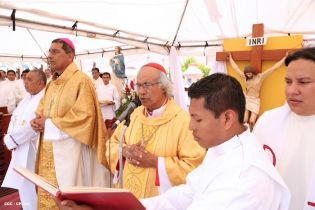 Miles de boaqueños recibieron al cardenal Leopoldo José Brenes