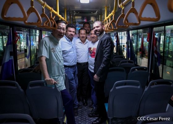 Entrega de 250 autobuses de China a cooperativas de transporte de Managua