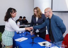 Comunicadores de la Agencia Sputnik con  Medios del Poder Ciudadano