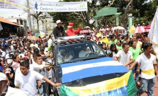 Miles de boaqueños recibieron al cardenal Leopoldo José Brenes