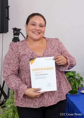 Comunicadores de la Agencia Sputnik con  Medios del Poder Ciudadano