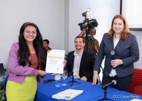 Comunicadores de la Agencia Sputnik con  Medios del Poder Ciudadano