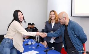 Comunicadores de la Agencia Sputnik con  Medios del Poder Ciudadano