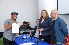 Comunicadores de la Agencia Sputnik con  Medios del Poder Ciudadano