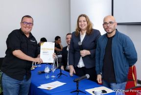 Comunicadores de la Agencia Sputnik con  Medios del Poder Ciudadano