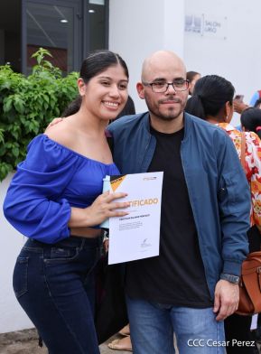 Comunicadores de la Agencia Sputnik con  Medios del Poder Ciudadano