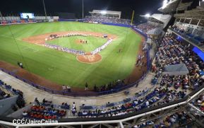 Familias disfrutan de inauguración del Estadio Roberto Clemente de Masaya