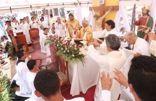 Miles de boaqueños recibieron al cardenal Leopoldo José Brenes