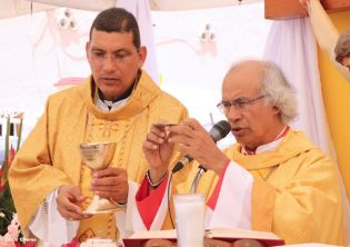 Miles de boaqueños recibieron al cardenal Leopoldo José Brenes