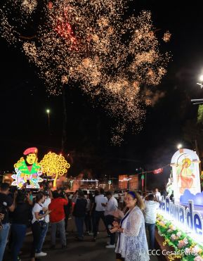 Conozca los altares en honor a la Purísima en la Avenida de Bolívar a Chávez