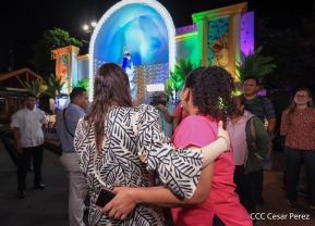 Conozca los altares en honor a la Purísima en la Avenida de Bolívar a Chávez