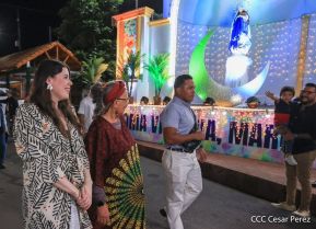 Conozca los altares en honor a la Purísima en la Avenida de Bolívar a Chávez