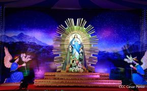 Conozca los altares en honor a la Purísima en la Avenida de Bolívar a Chávez