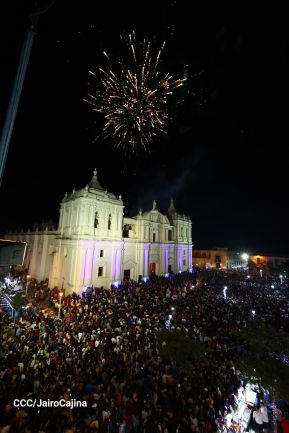 ¿Quién causa tanta alegría? ¡La Concepción de María!