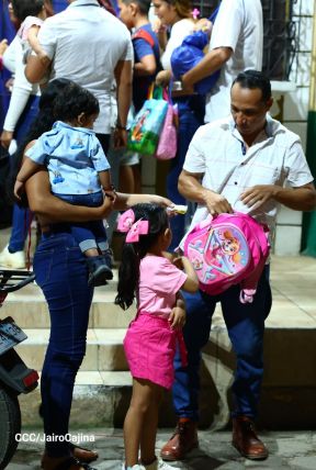 ¿Quién causa tanta alegría? ¡La Concepción de María!