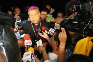 Daniel y Rosario sostienen nuevo encuentro con Conferencia Episcopal