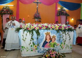 Cardenal Brenes oficia misa en honor a María Auxiliadora